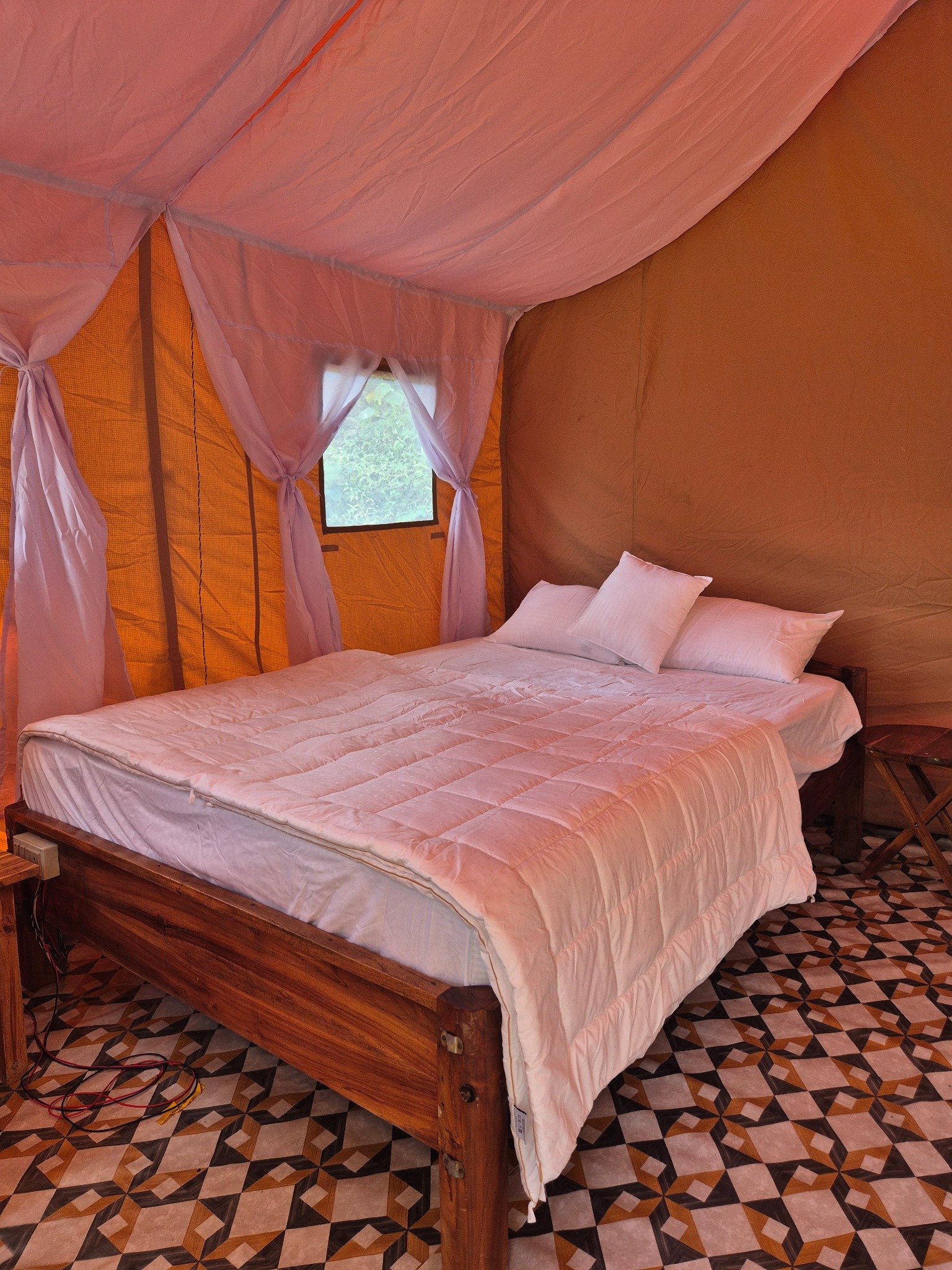 Safarnama tent room
